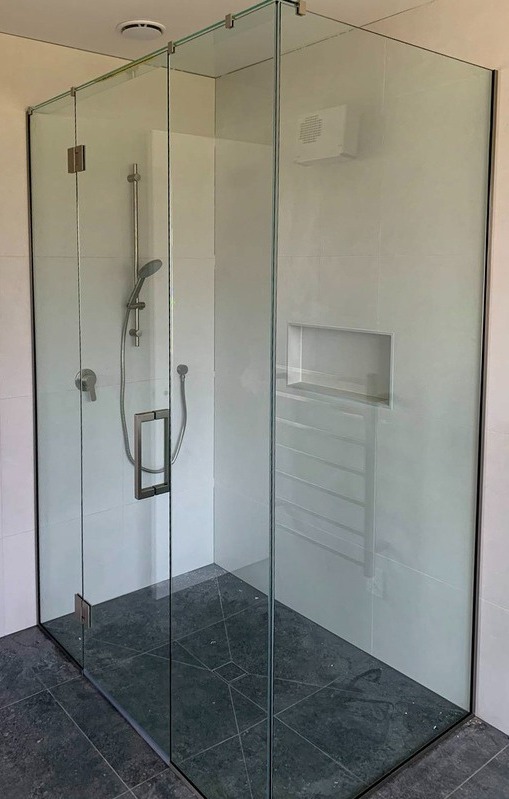 Frameless Glass Corner Shower